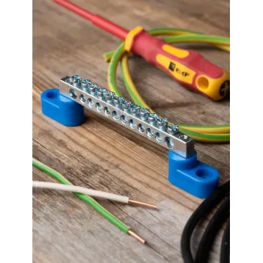 Шина нулевая N 63.12 (2 изолятора стойка) никель