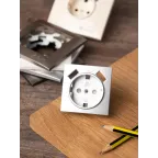 Валенсия лицевая панель розетки 1-местной с/з 16А сталь с защ. штор. с 2 USB 2,1А