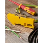 Шина 0 N 6х9мм 4 отверстия латунь желтый изолятор на DIN-рейку PROxima