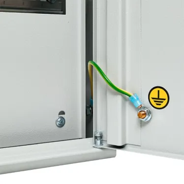 Щит учетно-распределительный навесной ЩРУн-3/30о IP31 двухдверный с окном 580х490х165