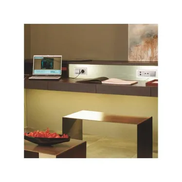 Розетка R-TV одиночная, затухание 9,8(R)-10,4(TV)dB, S82,82N,88, механизм