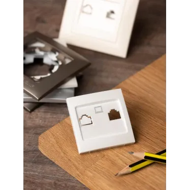 Валенсия лицевая панель розетки RJ-45 1-местная жемчуг