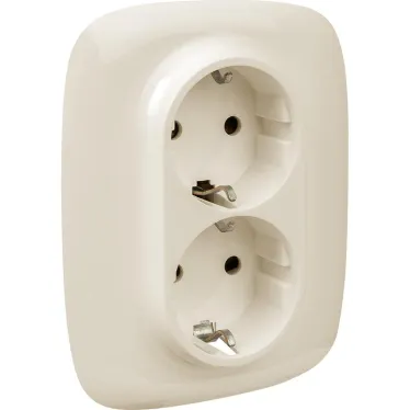 Valena ALLURE Розетка силовая двойная 2х2К+З 16А 250В с лицевой панелью со шторками безвинтовые зажимы слоновая кость