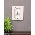 Стокгольм Рамка для розетки 2-местная белая с линией цвета красный