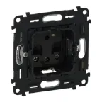 Valena IN MATIC Розетка силовая 2К+З 16А 250В с увеличенными винтовыми зажимами 6кв.мм со шторками