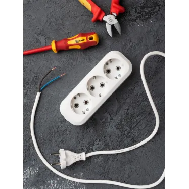 Колодка 3 гнезда с заземлением 16А Эксперт