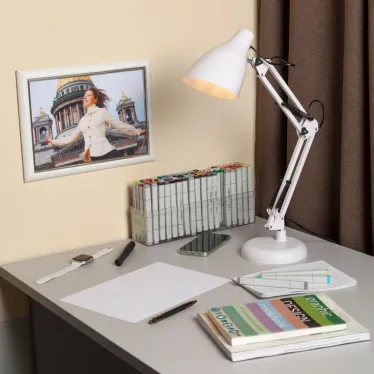 Светильник настольный N-123-Е27-40W-W белый