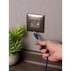 Валенсия лицевая панель розетки RJ-45 1-местная графит