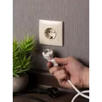 Валенсия розетка 1-местная с/з 16А кремовая с защ. штор. PROxima