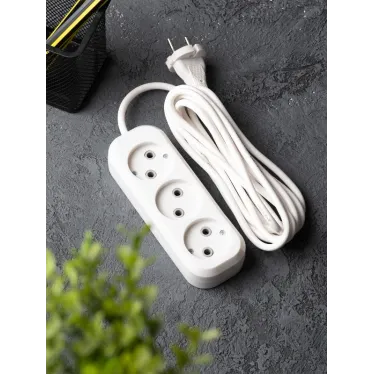 Удлинитель 'Эксперт' 3 гнезда 5 метров 10А/2.2кВт без заземления ПВС 2х0.75 PROxima