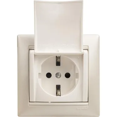 VALENA Розетка с заземлением в рамку с крышкой белая