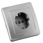 Розетка скрытая с заземлением со шторками серебро