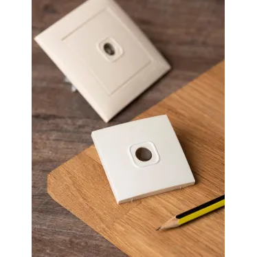 Валенсия лицевая панель розетки TV 1-местная 75Ом 5-862МГц жемчуг