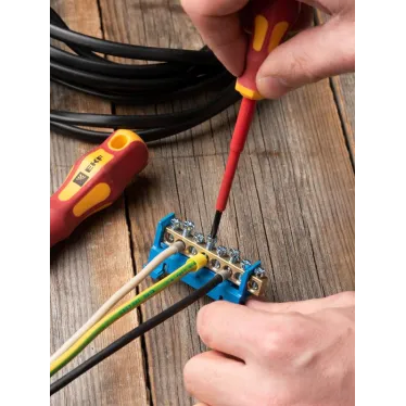 Шина 0 N (6х9мм) 8 отверстий латунь синий изолятор тип Стойка на DIN-рейку PROxima