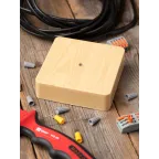 Коробка разветвительная КМР-030-032кг 100х100х25 с клеммником светлое дерево PROxima