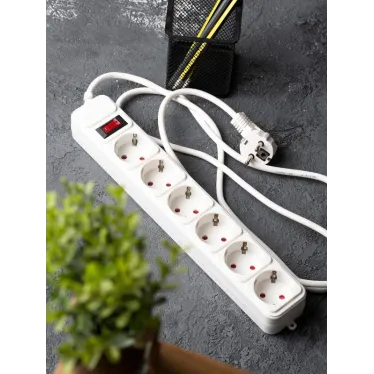 Сетевой фильтр 6*5м 13А/3,2кВт с выкл. c/з ПВС 3х1,0 Блокбастер XL EKF