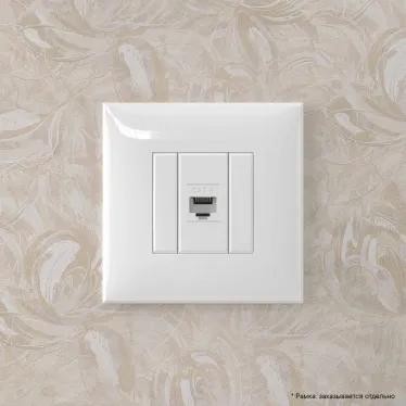 Avanti Компьютерная розетка RJ-45 без шторки в стену, кат.6 одинарная, Белое облако