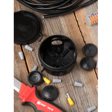 Коробка распаячная КМР-040-038 с крышкой (65х40) 4 мембранных ввода чёрная IP54