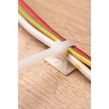 Площадка самоклеющаяся 30х30мм (100шт)