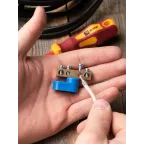 Шина 0 N 6х9мм 4 отверстия латунь синий угловой изолятор PROxima