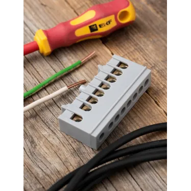 Шина фаза L (6х9мм) 8 отверстий латунь серый изолированный корпус на DIN-рейку PROxima