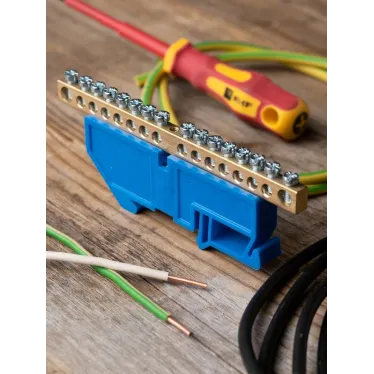 Шина 0 N 6х9мм 16 отверстий латунь синий изолятор на DIN-рейку PROxima