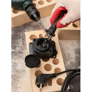 Розетка настенная с защитной крышкой каучуковая 230В 2P+PE 16A IP44 PROxima