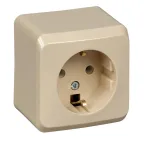 ЭТЮД Розетка наружная с заземлением со шторками бук