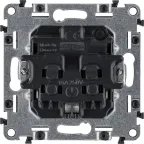 Valena ALLURE Розетка силовая 2К+З 16А 250В с лицевой панелью винтовые зажимы алюминий