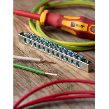 Шина PEN ноль-земля (6x9мм) 12 отв. цинк крепеж покраям