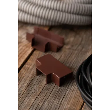 Угол T-образный (25х16) (4 шт) Plast под темное дерево