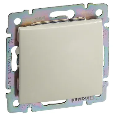 VALENA Переключатель одноклавишный в рамку слоновая кость