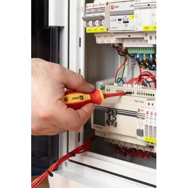 Отвертка Expert PH0x60 мм 1000В