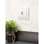 Минск Розетка USB 2-местная СП 2,1А белая