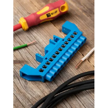 Шина нулевая N 63.12 нейлоновый корпус на DIN-рейку (латунь)