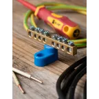 Шина нулевая 63.08 (1-н изолятор стойка) латунь