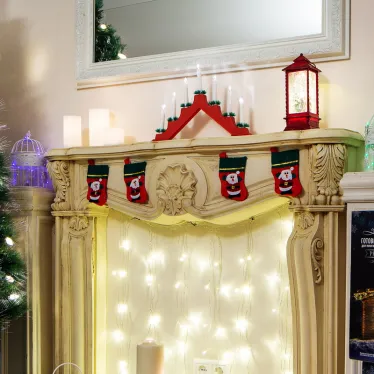 Новогодняя горка 7 свечек, цвет корпуса: Красный, цвет свечения: ТЕПЛЫЙ БЕЛЫЙ | 501-082 | NEON-NIGHT