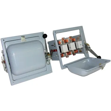 Блок с предохранителем-выключателем БПВ-4У3, 400А, стальные держатели, с ПН2-400 (сталь)