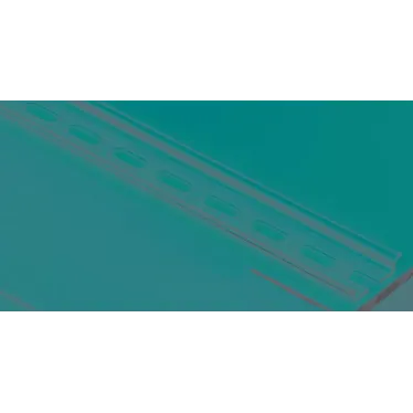 Нарезаемая рейка с продолговатыми отверстиями глубиной 7,5 мм - длина 2 м