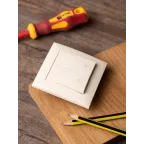 Валенсия выключатель 2-кл. 10А кремовый проходной