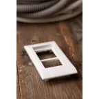 Рамка+суппорт на 4 модуля (2 поста) C-Line