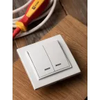 Выключатель Минск двухклавишный СП с индикатором 10А белый