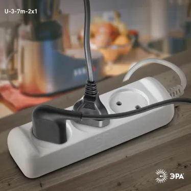 Удлинитель без зазeмл., 2х1мм2, 10А, ПВС, 3гн, 7м (10/840) U-3-7m-2x1