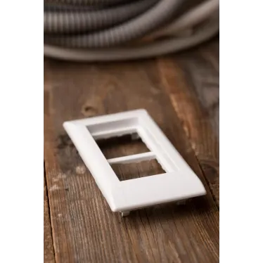 Рамка+суппорт на 4 модуля (2 поста) C-Line