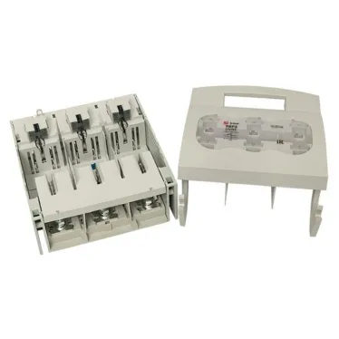 Выключатель-разъединитель УВРЭ 630А откидной под предохранители ППН (габ.3)