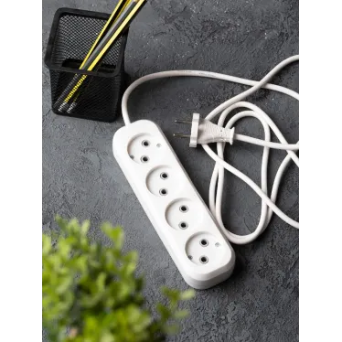 Удлинитель 'Эксперт' 4 гнезда 3 метра 10А/2.2кВт без заземления ПВС 2х0.75 PROxima