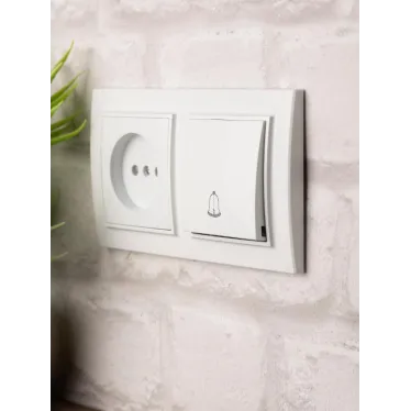 Рамка Минск 2-местная горизонтальная белая