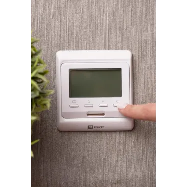 Термостат для теплых полов электронный 16A 230В с датчиком пола Proxima