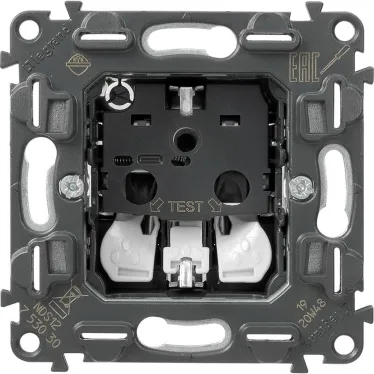 Valena IN MATIC Розетка силовая 2К+З 16А 250В со шторками безвинтовые зажимы