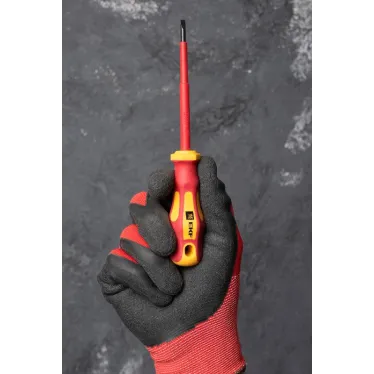 Отвертка Master SL4x100 мм 1000В Basic